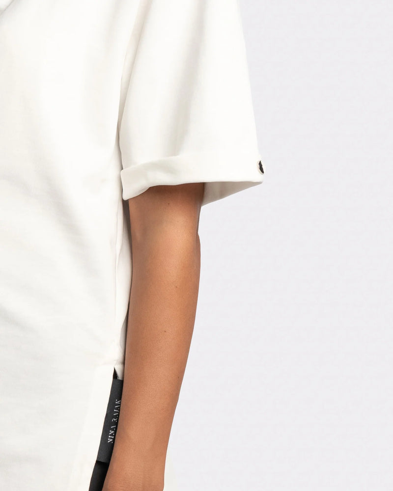 Assymetric T-shirt wit