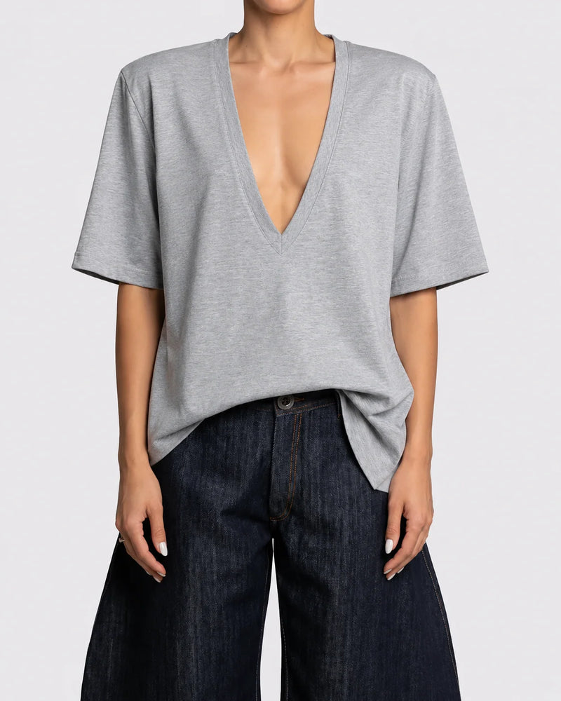 V-NECK BASIC T-SHIRT