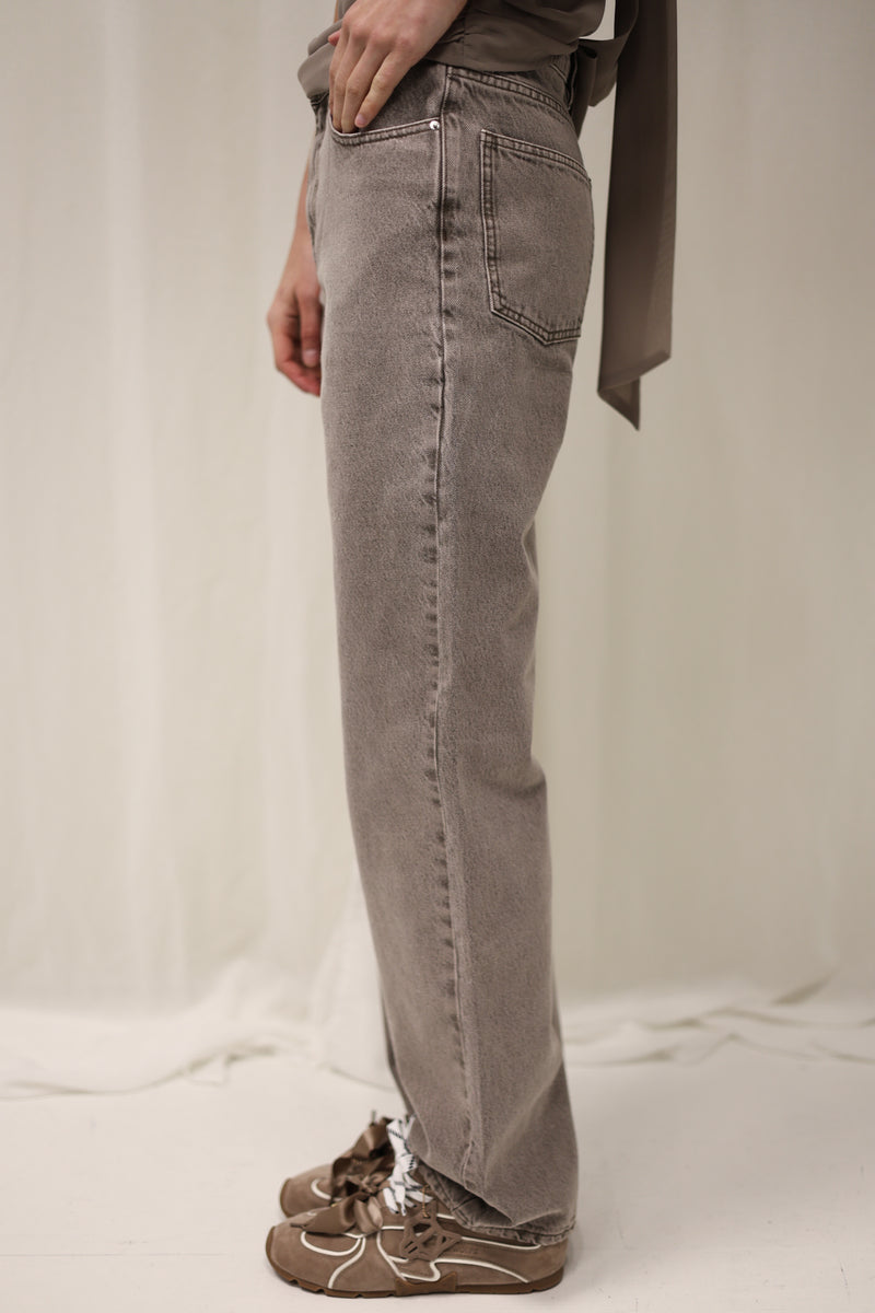 Loose Straight Jeans