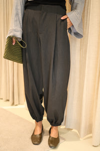 DANIELLA PLEATED CARGO Antraciet