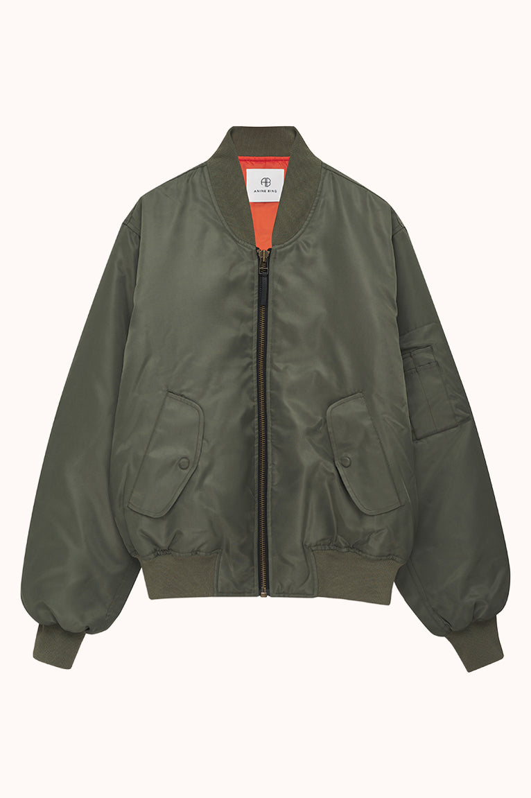 Leon bomber