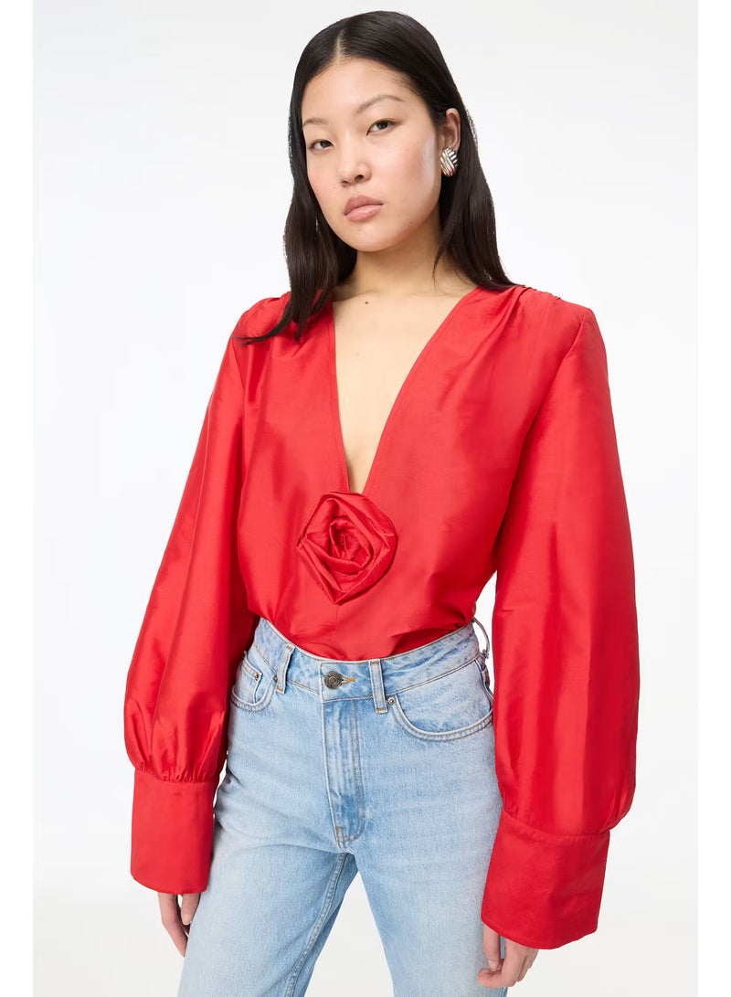 LS BOW TIE BLOUSE