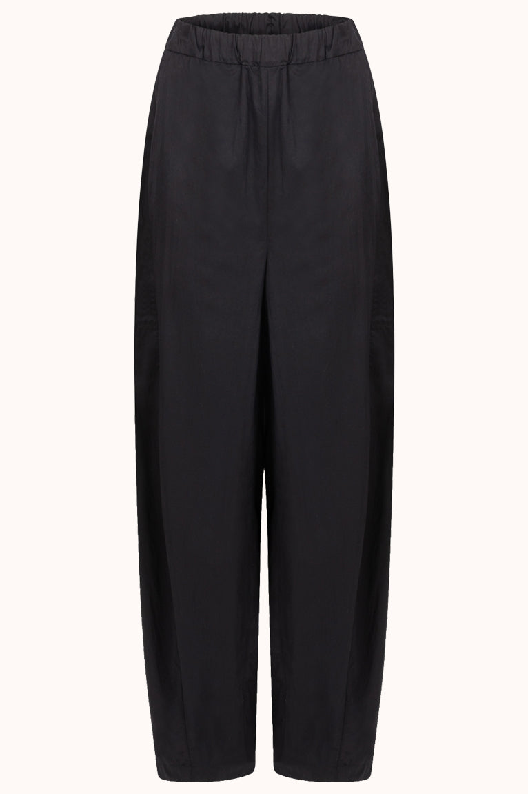 OBJECT PUFFY PANTS - Zwart