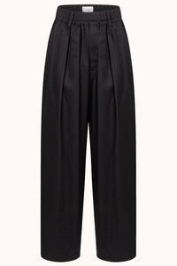 KICK PLEATED PANTS - Zwart